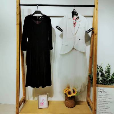 廣州品牌折扣女裝2020春夏短袖撞色大圓角小西裝 輕職業女裝精品貨源庫存走份